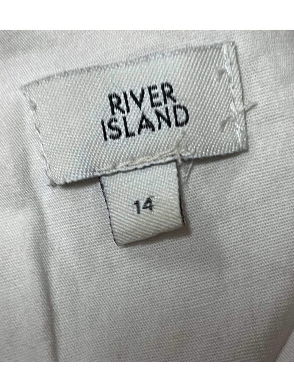River Island Dress Size 14 Elegant Cream Textured Dress PERFECT ❤️
(Bin 8) - Picture 6 of 7